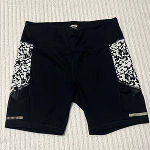Avia workout shorts size L